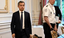 Le ministre de l'Intérieur Gérald Darmanin (G)et le directeur général de la police nationale Frédéric Veaux, à Paris le 27 juillet 2023