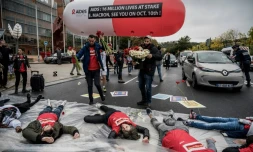 Manifestation de l'Association Aides en marge de la réunion du Fonds mondial de lutte contre le sida, la tuberculose et le paludisme, à Lyon, le 9 octobre 2019