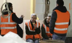 Des ouvriers travaillant à la rénovation du métro  le 25 janvier 2017 à la station Châtelet-Les Halles à Paris