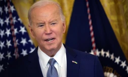Le président américain Joe Biden s'adresse aux gouverneurs à la Miason Blanche le 23 février 2024 à Washington DC