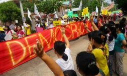 Manifestation le 1er avril 2021 à Win Yay, dans l'état Karen en Birmanie, contre le coup d'Etat. Photo transmise à l'AFP le 2 avril par le Centre d'information Karen