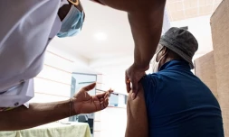   Attention à ces publications affirmant que la vaccination anti-Covid pourrait causer des infections au VIH