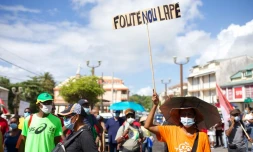   Non, un document officiel ne demande pas aux soignants guadeloupéens d'utiliser des vaccins périmés contre le Covid