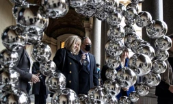   Transphobie et anti-macronisme: histoire de l'infox très virale visant Brigitte Macron