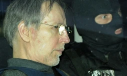 Michel Fourniret lors de sa sortie du tribunal de  Charleville-Mezieres, le 13 mai 2008
