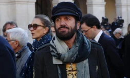   Attention aux affirmations de Francis Lalanne sur la vaccination anti-Covid