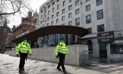   Non, la police métropolitaine londonienne n'enquête pas sur des crimes liés à la vaccination anti-Covid