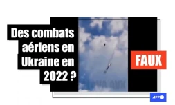   Attention, cette vidéo ne montre pas des combats aériens en Ukraine en 2022