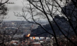   Attention les images de cet incendie proviennent bien d'Ukraine et non du Canada