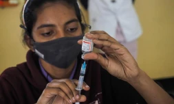   Non, les vaccins Covid ne provoquent pas le sida