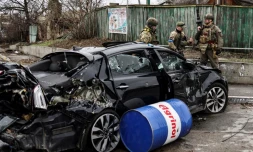   Ukraine : non, cette photo de voitures renversées n'est pas la preuve d'une mise en scène à Boutcha