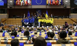   Non, les fonctionnaires européens ne partent pas à la retraite à "50 ans" avec "9000 euros" de pension