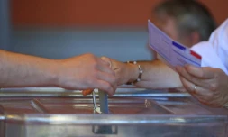   "Illusion" ou élément "utile" au débat ? Coup de chaud autour des projections en siège pour les législatives