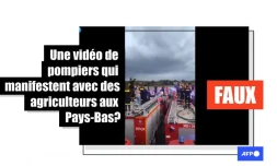   Ces pompiers participent à une action caritative en Pologne, et non à une manifestation d'agriculteurs aux Pays-Bas