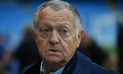 Le président de Lyon Jean-Michel Aulas lors d'un entraßnement de son équipe le 18 septembre 2018 à Manchester