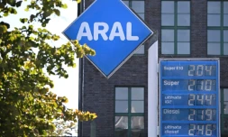 Les prix affichés dans une station-service à Berlin le 1er octobre 2026