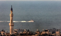 Un navire militaire israélien navigue près de Rafah, dans la bande de Gaza, le 24 décembre 2023