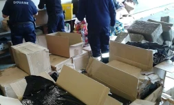 Photo fournie par les Douanes Françaises lors d'une saisie à Hendaye à la frontière espagnole, le 4 mars 2017