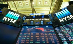 La Bourse de New York se reprenait mardi dans la matinée aprÚs sa forte chute de la veille