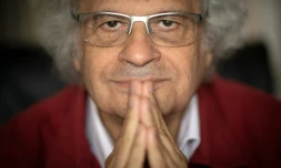 L'Ă©crivain franco-libanais a pris la tĂȘte de l'AcadĂ©mie française. Ici dans sa maison Ă Port-Joinville, le 1er ocobre 2021