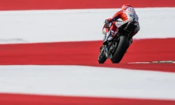 L'Italien Andrea Dovizioso au guidon de sa Ducati lors du GP d'Autriche, catégorie MotoGP, sur le circuit de Spielberg, le 13 août 2017