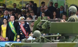 Le président Bolsonaro assiste au défilé militaire de la fête nationale brésilienne, le 7 septembre 2019, à Brasilia