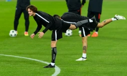 Le milieu du PSG Adrien Rabiot à l'entraînement à Bâle le 31 octobre 2016