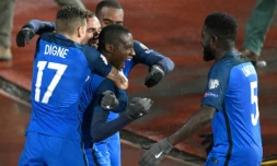 Le milieu de terrain des Bleus Blaise Matuidi (c) après son but contre la Bulgarie, le 7 octobre 2017 à Sofia