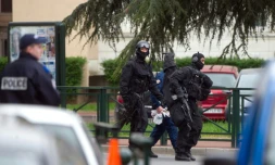 Des policiers du RAID en intervention le 2 mai 2012 au Plessis-Robinson