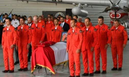 Cérémonie d?hommage au pilote de bombardier d'eau, Frank Chesneau, le 6 août 2019 à Nßmes