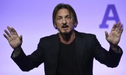 L'acteur américain Sean Penn pendant la COP21, au Bourget, près de Paris, le 5 décembre 2015