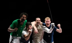 La joie des fleurettistes français Enzo Lefort, Maxime Pauty, Erwann Le Pechoux et Julien Mertine, champions olympiques, après leur victoire face à la Russie, le 1er août 2021 aux Jeux Olympiques de Tokyo 2020