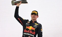 Max Verstappen sur la deuxiĂšme place du podium du Grand-prix du Qatar 2021 le 21 Novembre 2021, Ă Doha.