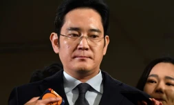 Lee Jae-Yong, vice-président de Samsung Electronics, arrive au tribunal pour être interrogé, à Seoul le 13 février 2017