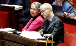 La Première ministre Elisabeth Borne et le ministre des Relations avec le Parlement Franck Riester, le 30 octobre 2023 à l'Assemblée, à Paris