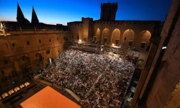 Les "Damnés" mis en scÚne par le Flamand Ivo van Hove en ouverture du Festival le 6 juillet 2016 à Avignon
