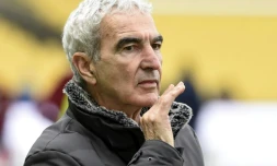 L'entraßneur de Nantes Raymond Domenech avant le match de championnat contre Lille, le 7 février 2021 à Nantes