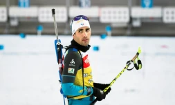 Le regard tourné vers l'Or aux JO-2018: le biathlète français Martin Fourcade, le 25 novembre 2017 à Östersund