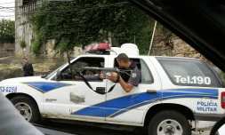 Des policiers brésiliens