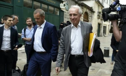 Les avocats de Murielle Bolle, Mme Jean-Paul Teissonnière (d) et Christophe Ballorin (g), le 4 août 2017 à Dijon