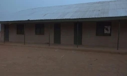 Image tirée d'une vidéo de l'AFPTV du 7 mars 2024 montrant l'école de Kuriga aprÚs que des hommes armés ont kidnappé plus de 280 élÚves, au Nigeria