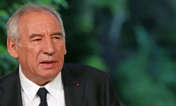 Le Premier ministre français François Bayrou s'exprime lors d'une conférence de presse à l'Hôtel de Matignon à Paris le 24 juin 2025
