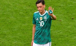 La déception de Mesut Özil à l'issue de l'élimination de l'Allemagne par la Corée du Sud à Kazan, le 27 juin 2018 