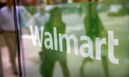 Dick's Sporting Goods et Walmart, deux grandes enseignes américaines, ont annoncé mercredi leur intention de restreindre la vente d'armes dans leurs magasins