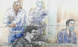 Yacine Mihoub (g) et Alex Carrimbacus accusés du meurtre de Mireille Knoll en 2018, lors de leur procès aux assises à Paris le 8 novembre 2021