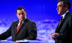 Jean-Frédéric Poisson (g) et François Fillon, lors du premier débat TV de la primaire de la droite, le  13 octobre 2016 à La Plaine-Saint-Denis