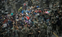 Affrontements entre migrants venus du Honduras et forces de l'ordre guatémaltèques, le 17 janvier 2021 à Vado Hondo, au Guatemala