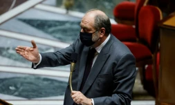 Le ministre de la Justice Eric Dupond-Moretti lors d'une session de questions au gouvernement à l'Assemblée nationale à Paris le 8 décembre 2020