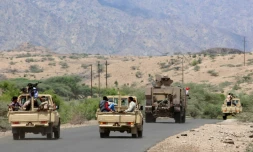Heurts entre les forces gouvernementales et des militants chiites à Al-Karsh au Yémen, le 13 mai 2016