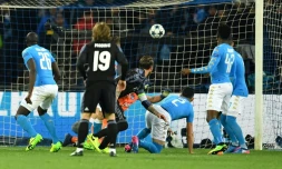 Le capitaine Sergio Ramos égalise pour le Real sur corner face à Naples en Ligue des champions, au stade San Paolo, le 7 mars 2017